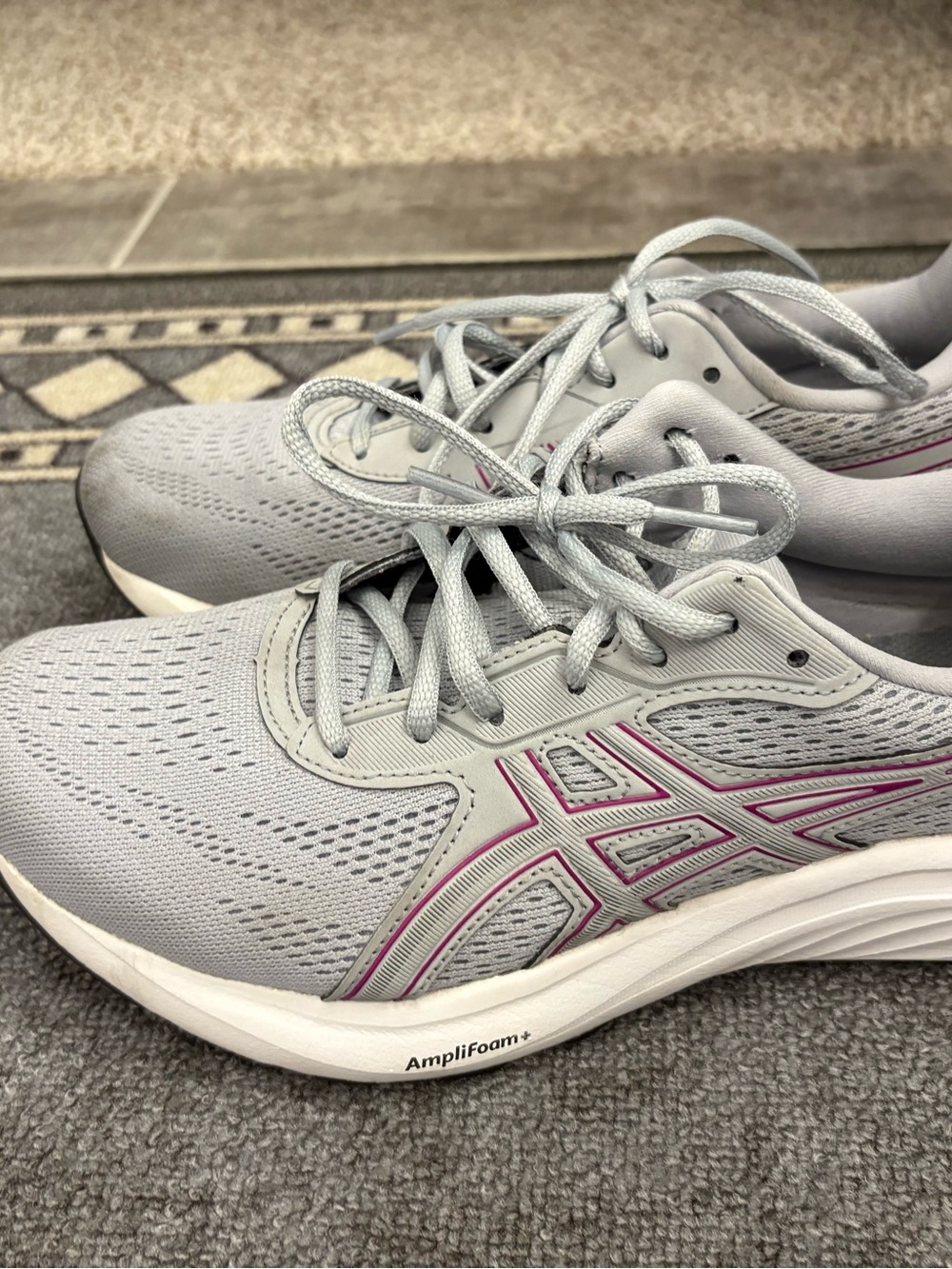 Asics Women’s Light Gray Running Shoes with Pink Accents